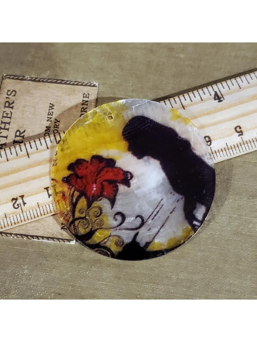 Art Noveau Girl & Flower 50mm Capiz Shell Pendant Bead